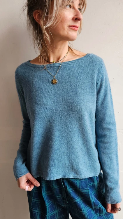 Sweter kaszmirowy 100% vintage niebieski miękki